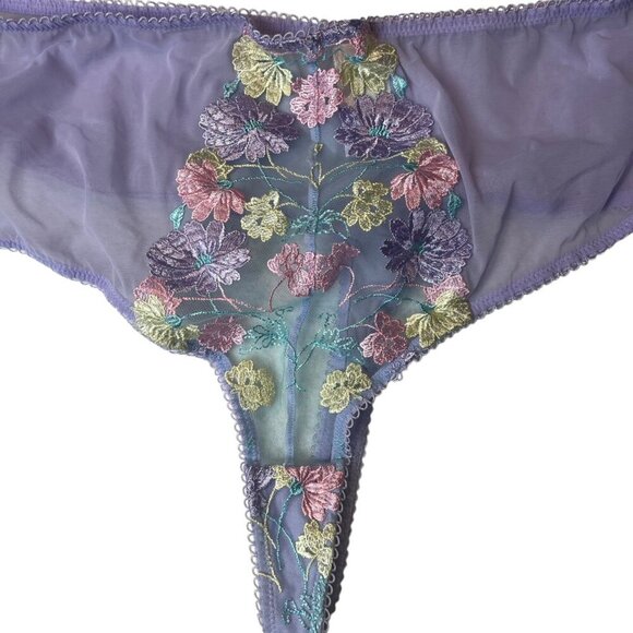 Felicity‎ Hayward X Playful Promises Luna Embroidered Bra High Waist Briefs Set - Picture 5 of 13